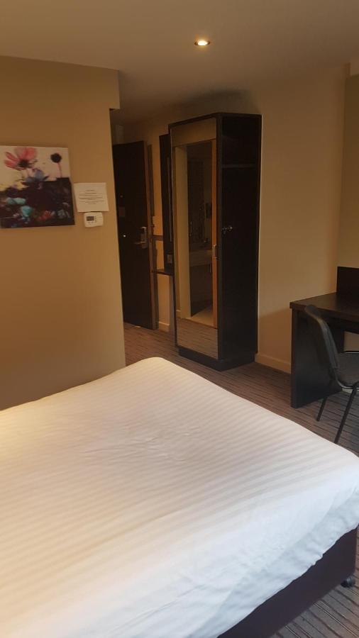 Redbridge Lodge Ilford Luaran gambar